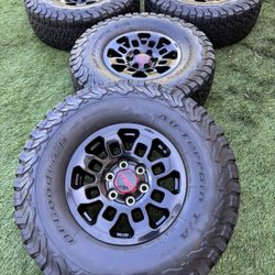 Toyota Tacoma TRD Pro 2022 OEM