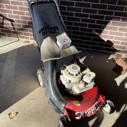 Vintage Snapper Lawnmower With Bag 
