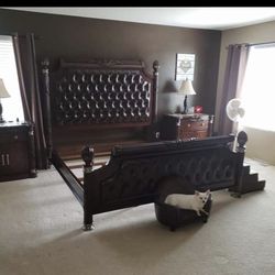 Gorgeous Solid Mahogany King Bedroom Set