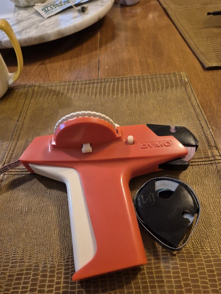 Vintage 1972 Dymo Label Maker