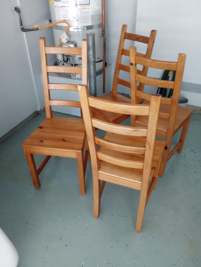 Chairs And More 