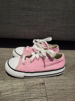 Toddler Converse - Size 9