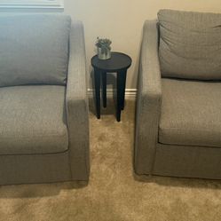 La Z boy Swivel Chairs $500 For Both Or $300 For 1