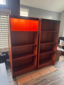 Matching bookshelves with accent lighting