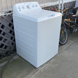 GE WASHER ONLY FOR PARTS 