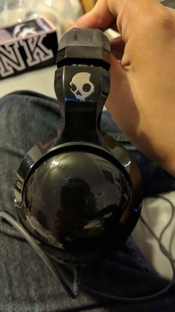 SkullCandy Over the Ear Headphones