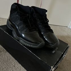 Jordan Cap And Gown 11’s