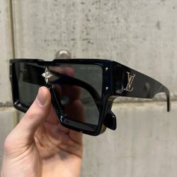 LV Sunglasses 