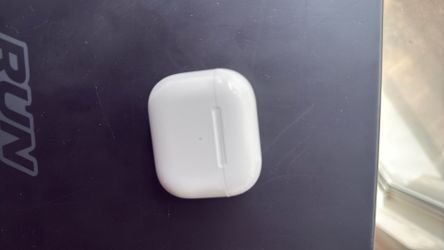 AirPod Gen 3 Charging Case