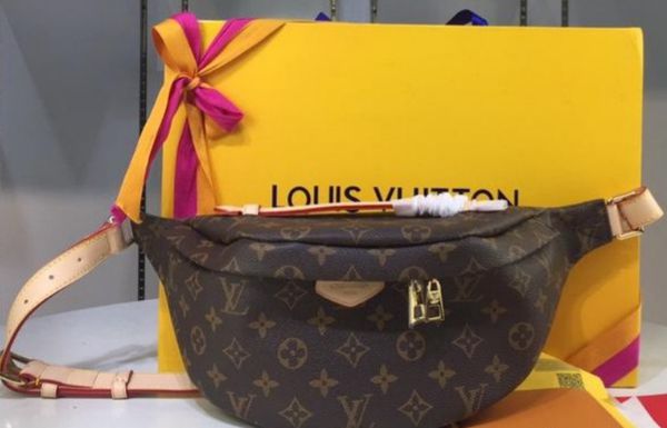 Louis Vuitton Fanny Pack for Sale in Minneapolis, MN - OfferUp