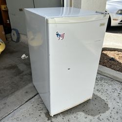 Used Magic Chef Mini Fridge