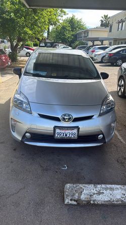 2012 Toyota Prius advance package, plug-in hybrid