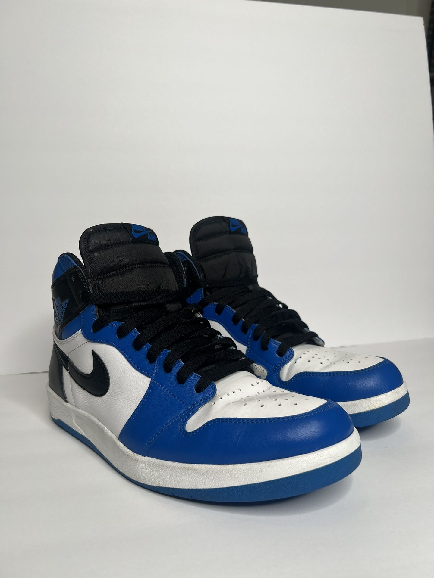 Air Jordan 1 Retro High The Return 2015