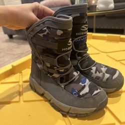 Boys Snow Boots Size 2