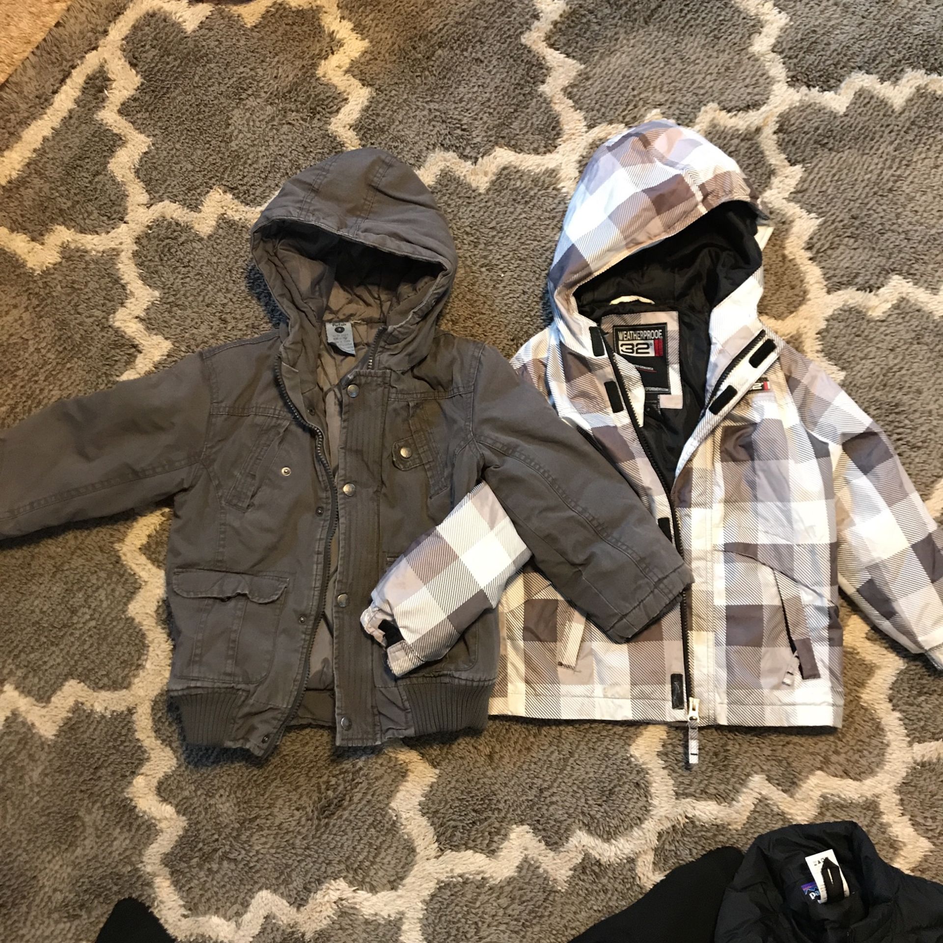Gray And White Boys Coats Size 4-5