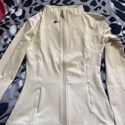 women running jackets 