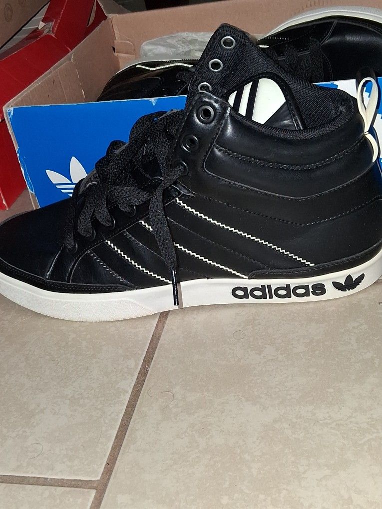 Black N White Adidas Size 10