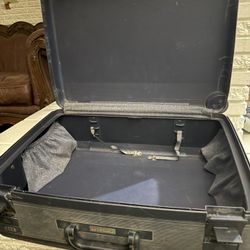 Vintage Delsey Club Hardside Blue Rolling Luggage Suitcase 22"x19"x8"