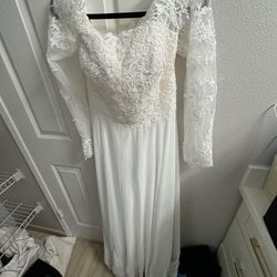 Never Worn -wedding Dress Size 12 -14