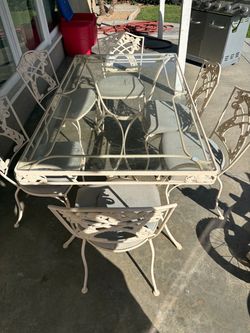 Vintage Iron Patio Set