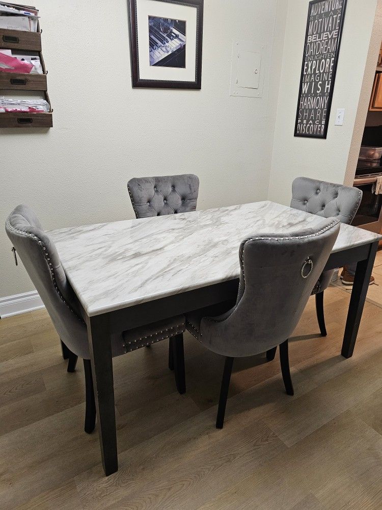 5 Piece Dining Table