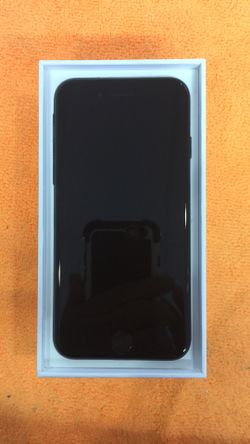 iPhone 7 32GB Black Box Packed Factory Unlocked