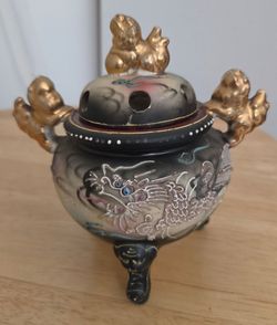 Vintage Japanese Dragonware incense burner. 4” diameter, 4” tall. 3‑footed with foo dog finial & handles. Moriage raised dragon. Complete with lid. Ex