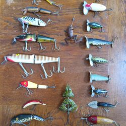 Vintage Rare 62 Fishing Lures Collection  own  all 62 Includes 4 New Plano Tackle Boxes Bass Muskie Walleye Trout Salmon See Our Other Great sports an