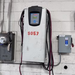 Forklift chargers multi voltage