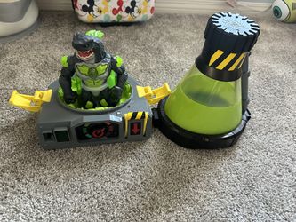 Beast Lab Toy
