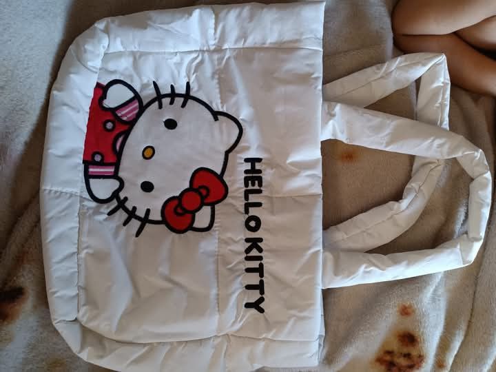 Hello Kitty, Kuku, Cin Puffy Bags