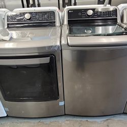 NEW LG LARGE CAPACITY 5.5CU FT TOP LOAD WASHER AND GAS DRYER SET 