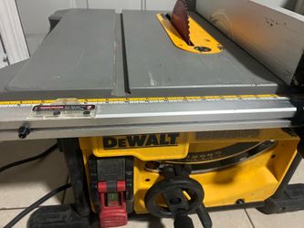 Dewalt table saw, Good condition, Work perfectly