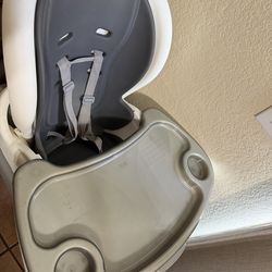 Ingenuity Baby chair