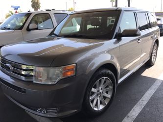 2010 Ford Flex immaculate only $7,900