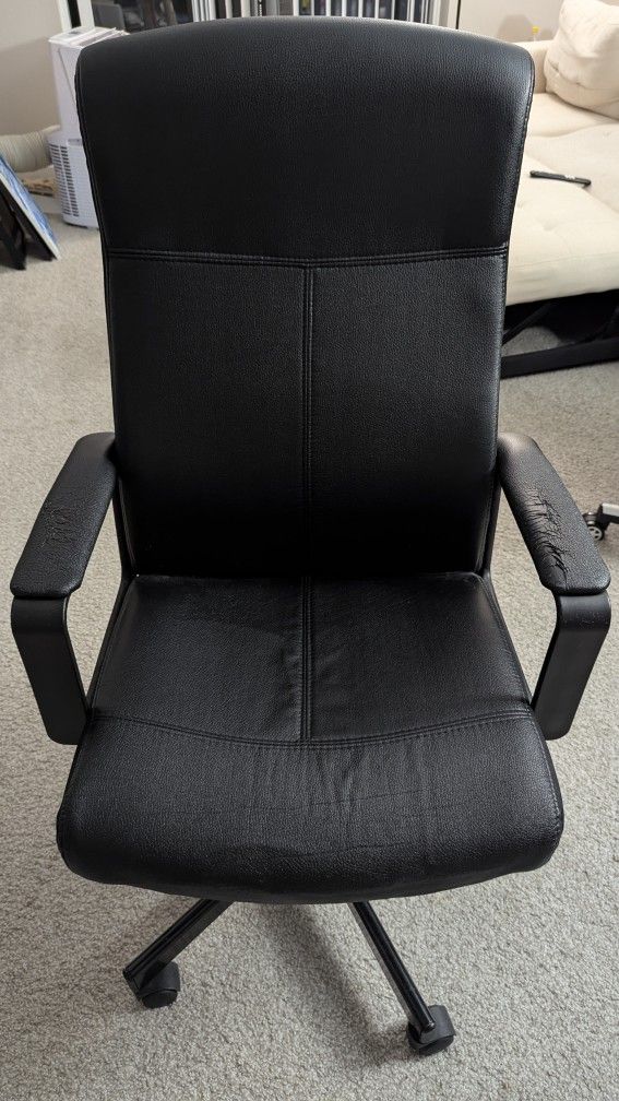 Sale!! Need Gone By 11/8 - Office Chair - $20