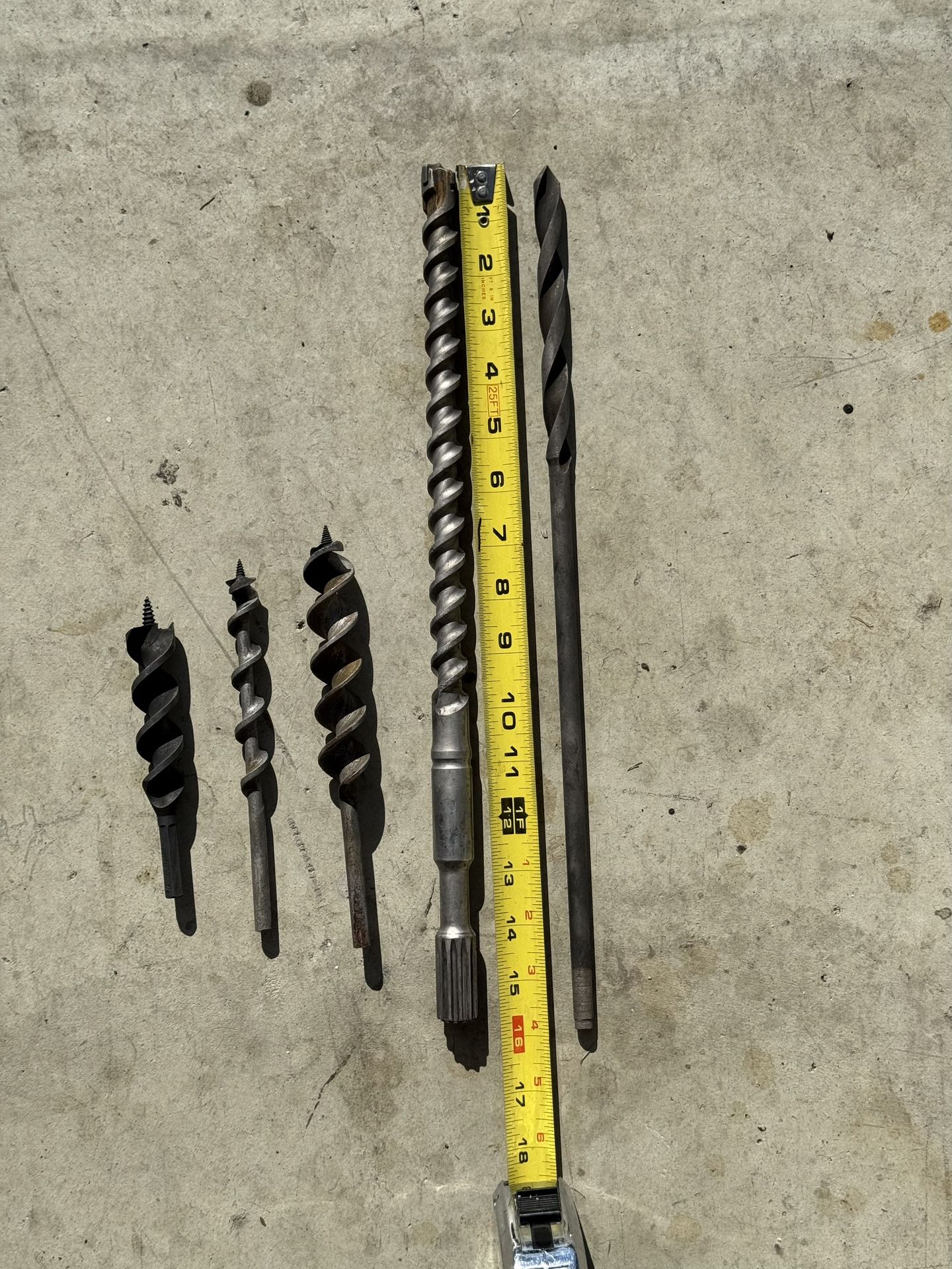 Construction/Handyman/Home Improvement/Gardening/Pavers/Cement Work