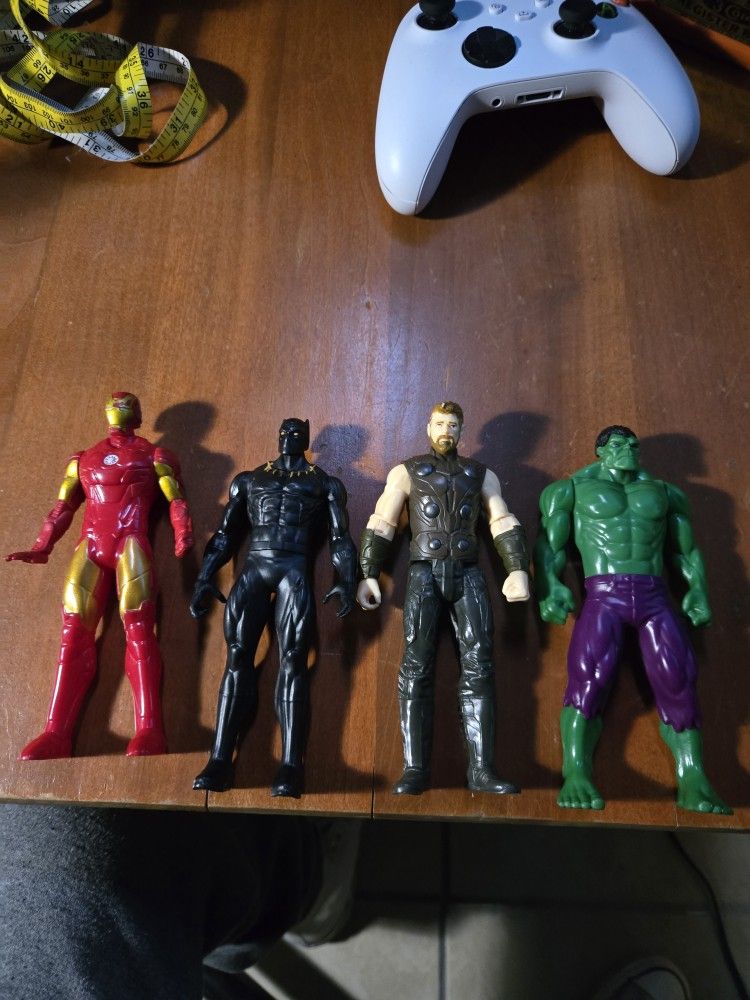 4 Pc 2015 Hasbro Marvel Set. 7" Figures.