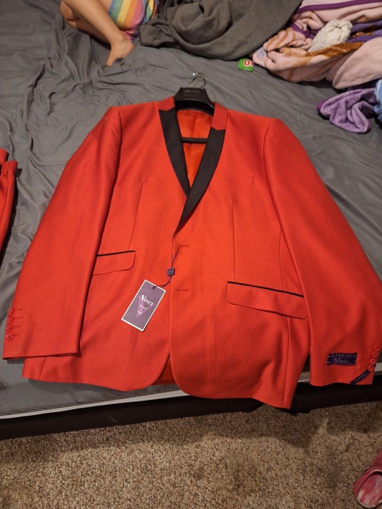 Vinci Suit Set.
