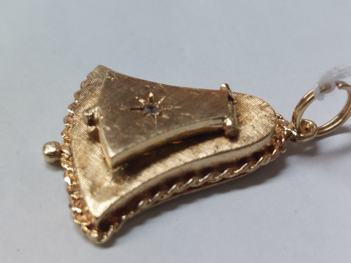 Antique 14Kt Yellow Gold Rare Vintage Bell Shaped Locket Pendant
