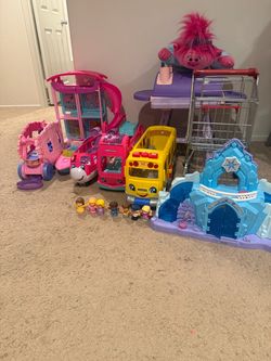 Large Kids Toy Lot Fisher-Price Little People & More