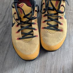 Nike Kobe 9 EM Low Bruce Lee
Size 12