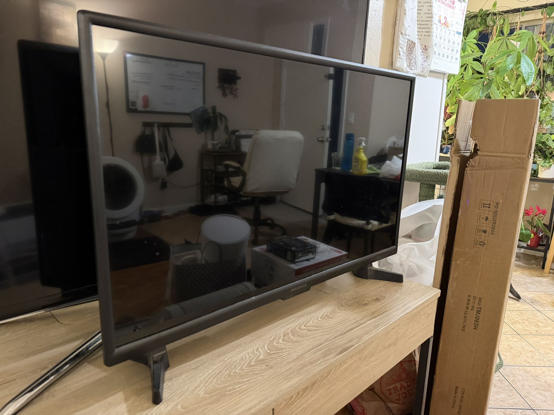 32” Insignia TV – Great Condition