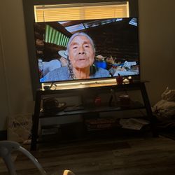TV 55 Pulgadas Y Mesa 