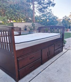 Twin Captain's Bed with Storage Drawers