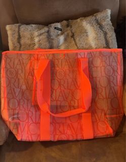 VICTORIA’S SECRET CORAL MESH TOTE