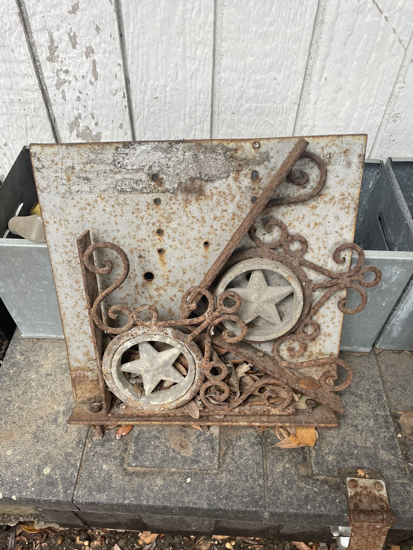 Metal Shelving Brackets