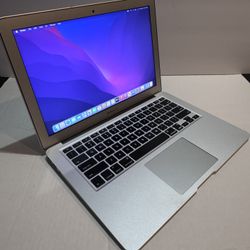 2017 MacBook Air 13-inches Core i5, 8GB Ram, 128GB SSD, macOS Monterey