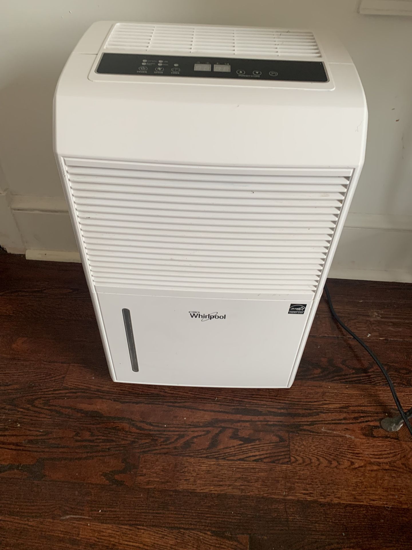 Whirlpool Energy Star 70-Pint Portable Room Dehumidifier Works ,Does Not Water