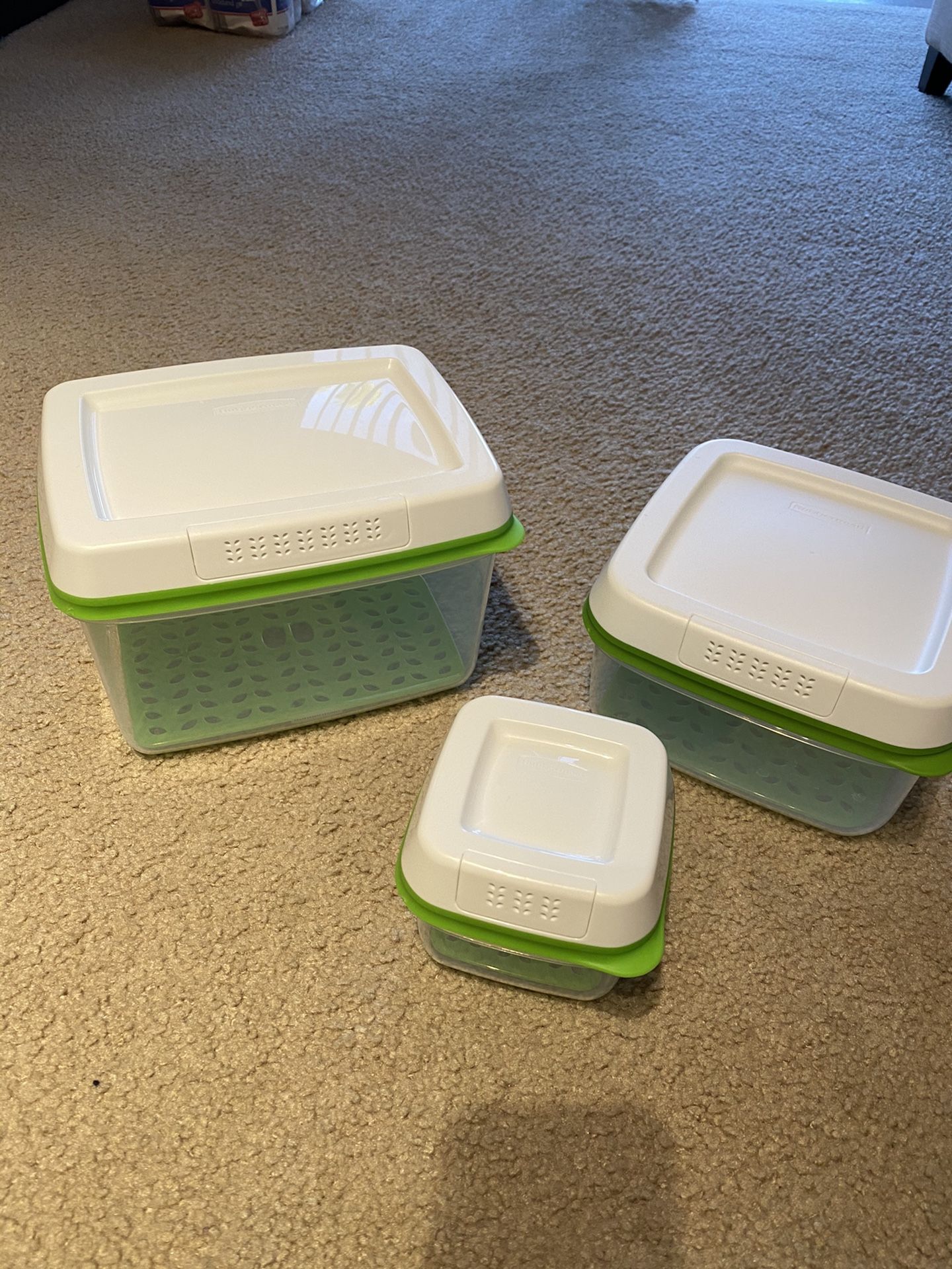 Rubbermaid FreshWorks Produce Saver Food Storage Containers Set